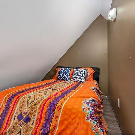 Boho-Inspired Haven With Free Park Apartment Хюстън Екстериор снимка